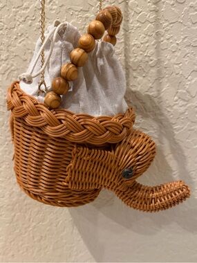 Tommy Bahama Elephant Rattan Crossbody/Bucket Purse NWT